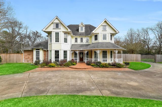 209 Pine Willow Court, Friendswood, TX 77546