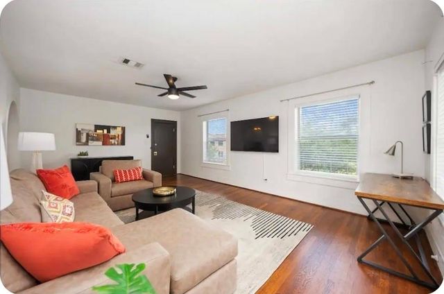 2714 Palm Street 2, Houston, TX 77004