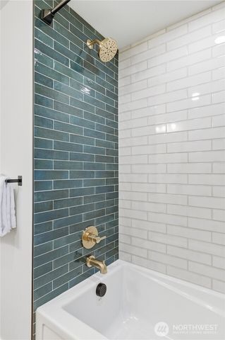 5003 239th Place SW, Lake Forest Park, WA 98043