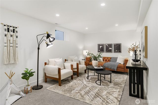 5003 239th Place SW, Lake Forest Park, WA 98043