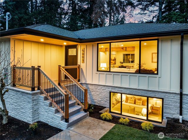 5003 239th Place SW, Lake Forest Park, WA 98043