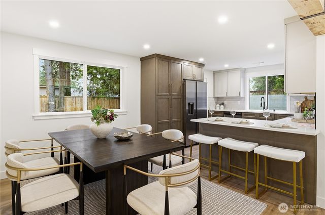 5003 239th Place SW, Lake Forest Park, WA 98043