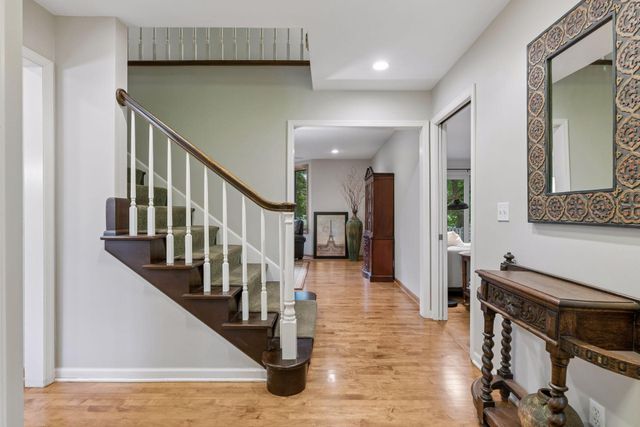 265 Oakwood Road, Hopkins, MN 55343