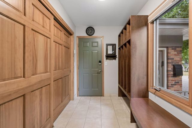 265 Oakwood Road, Hopkins, MN 55343