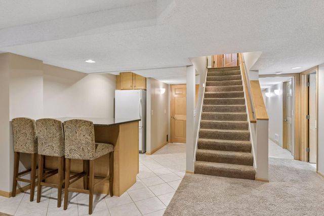 265 Oakwood Road, Hopkins, MN 55343