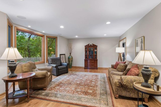 265 Oakwood Road, Hopkins, MN 55343