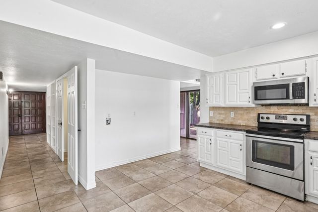 4010 Rushview Drive, Arlington, TX 76016