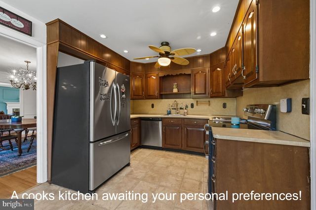 2 JOBS LN, Newark, DE 19711