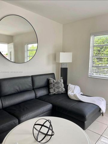 1097 E 1St AVE 1097, Hialeah, FL 33010
