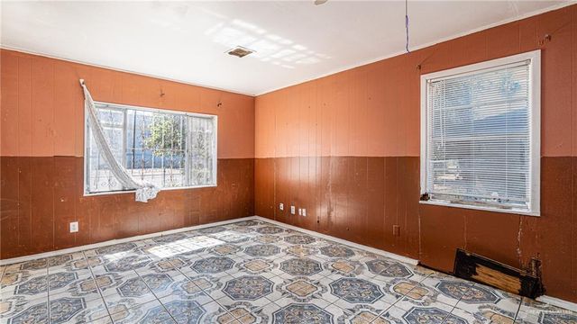 610 W Pike Boulevard, Weslaco, TX 78596