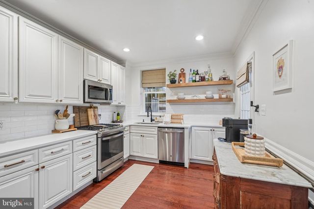 336 1ST AVE, Phoenixville, PA 19460