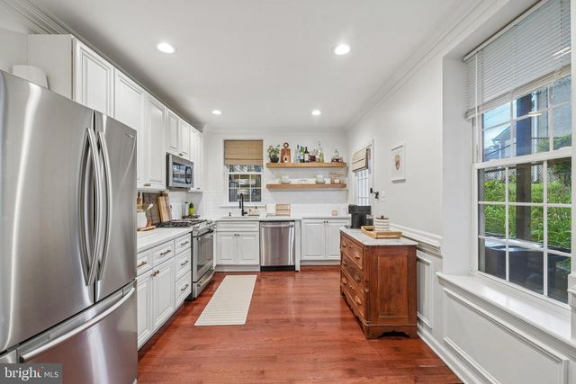 336 1ST AVE, Phoenixville, PA 19460