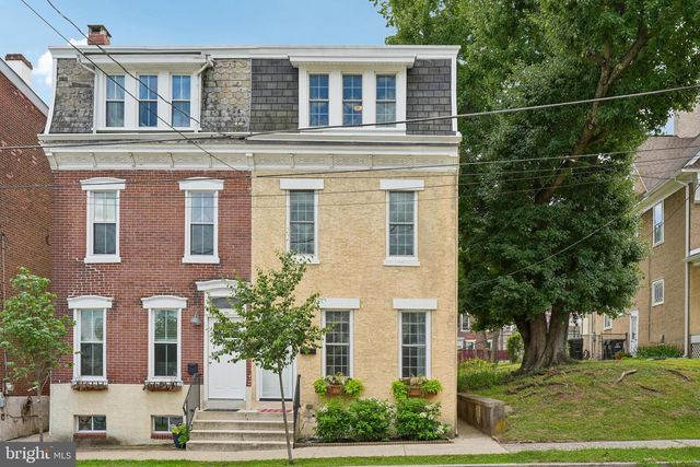 336 1ST AVE, Phoenixville, PA 19460