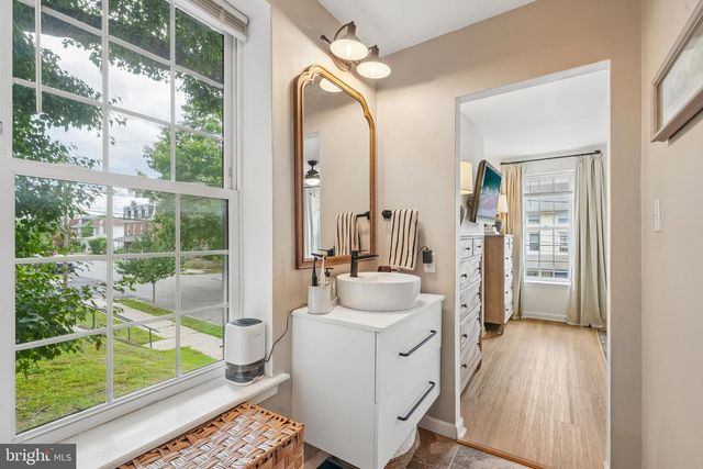 336 1ST AVE, Phoenixville, PA 19460