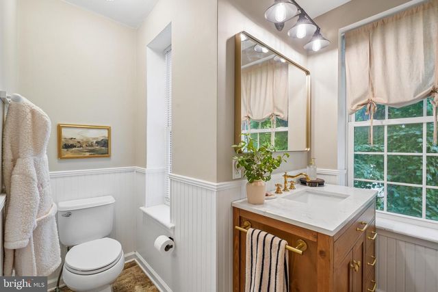 336 1ST AVE, Phoenixville, PA 19460