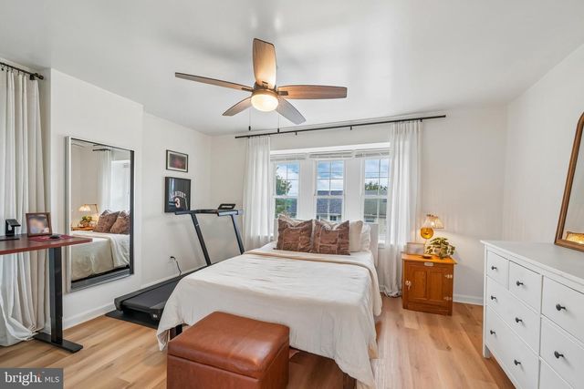 336 1ST AVE, Phoenixville, PA 19460