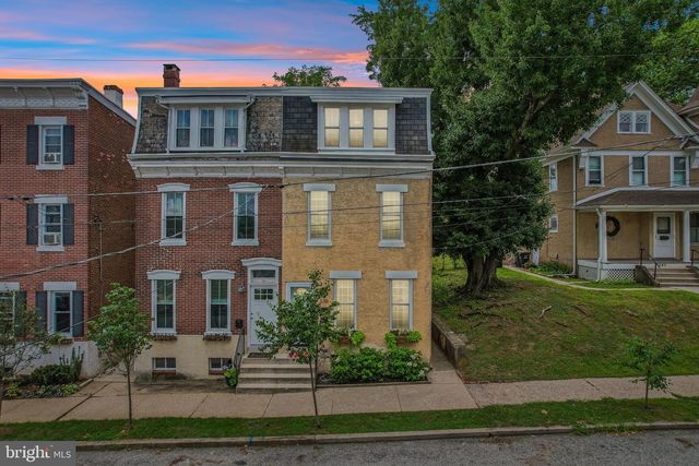 336 1ST AVE, Phoenixville, PA 19460