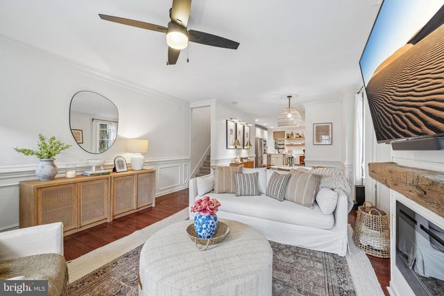 336 1ST AVE, Phoenixville, PA 19460
