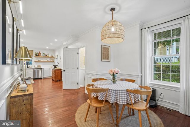 336 1ST AVE, Phoenixville, PA 19460