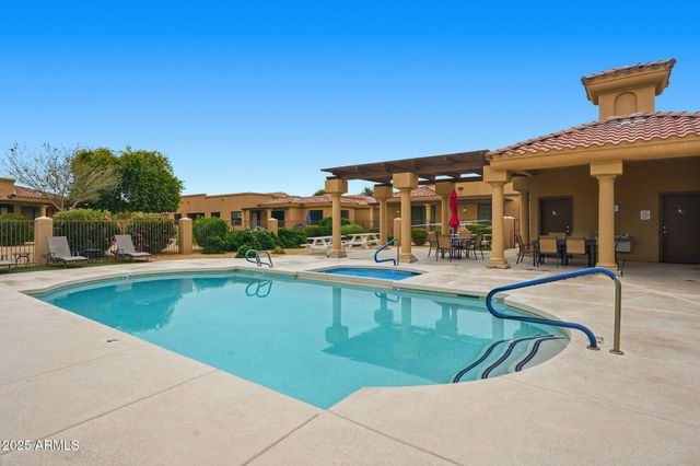 4241 N PEBBLECREEK Parkway 37, Goodyear, AZ 85395