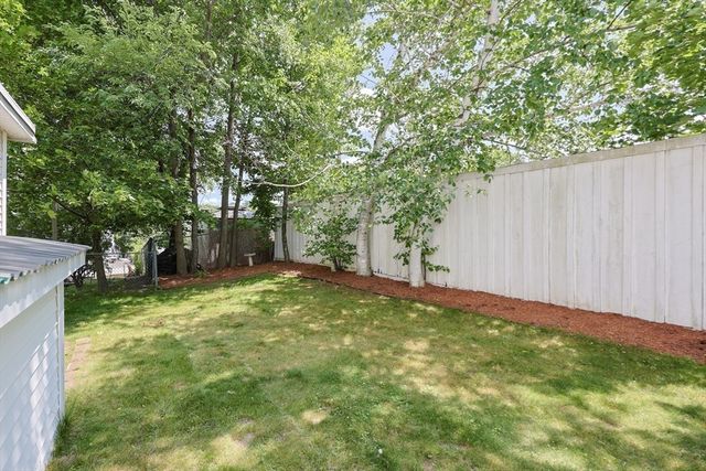 16 9th Street, Leominster, MA 01453