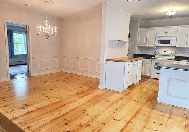 16 9th Street, Leominster, MA 01453