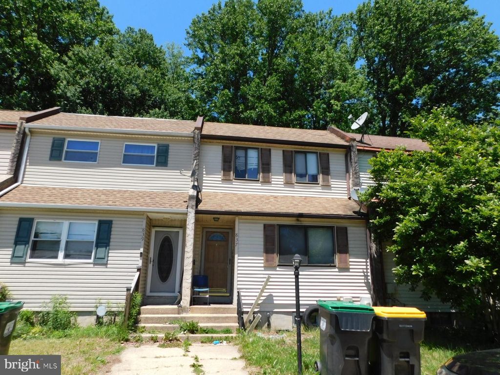837 HASTINGS CT, Newark, DE 19702