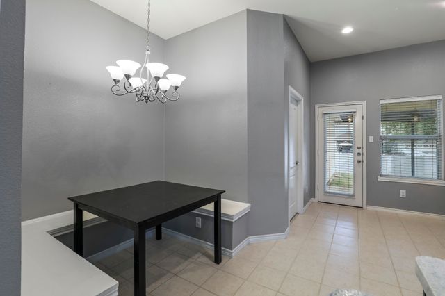 1104 Grey Fox Drive, Savannah, TX 76227