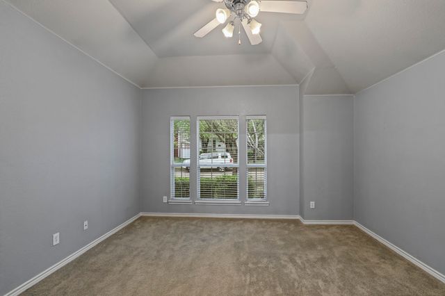 1104 Grey Fox Drive, Savannah, TX 76227