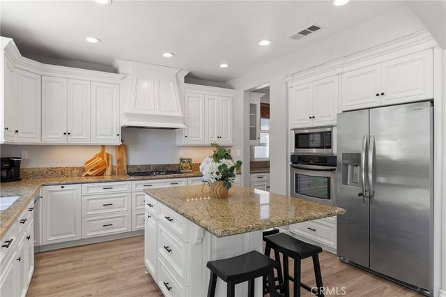 27329 Sweetspire Terrace, Murrieta, CA 92562