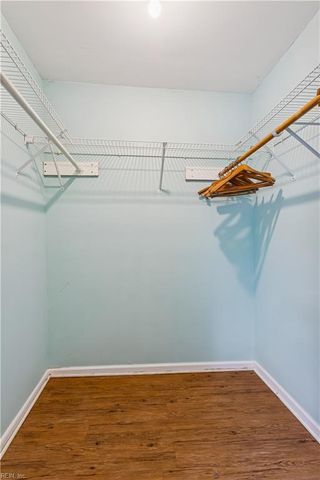 2510 Oak LN, West Point, VA 23181