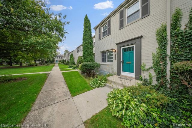 1642 Graefield Road 75, Birmingham, MI 48009