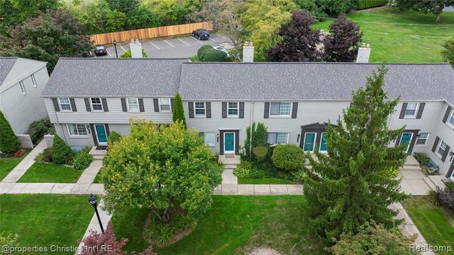 1642 Graefield Road 75, Birmingham, MI 48009