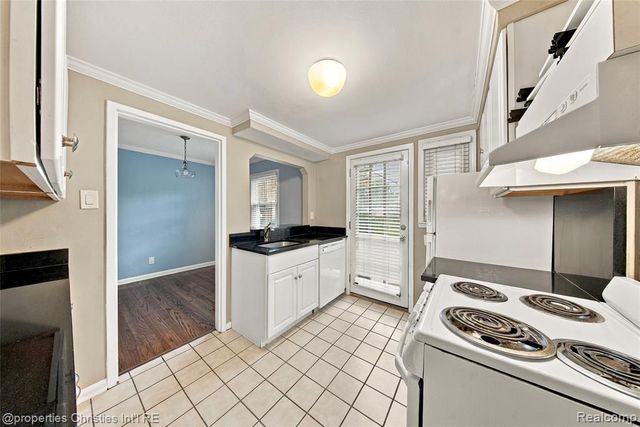 1642 Graefield Road 75, Birmingham, MI 48009