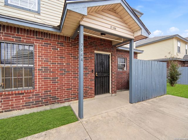 7642-7448 Windsor Oaks, San Antonio, TX 78239