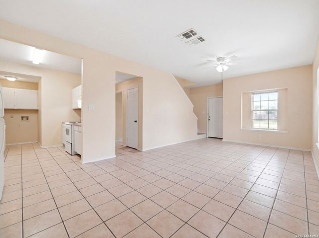 7642-7448 Windsor Oaks, San Antonio, TX 78239
