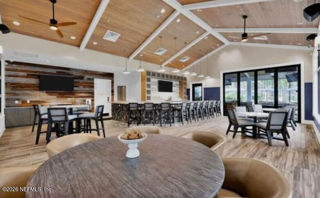 727 COOL BREEZE Way, Yulee, FL 32097