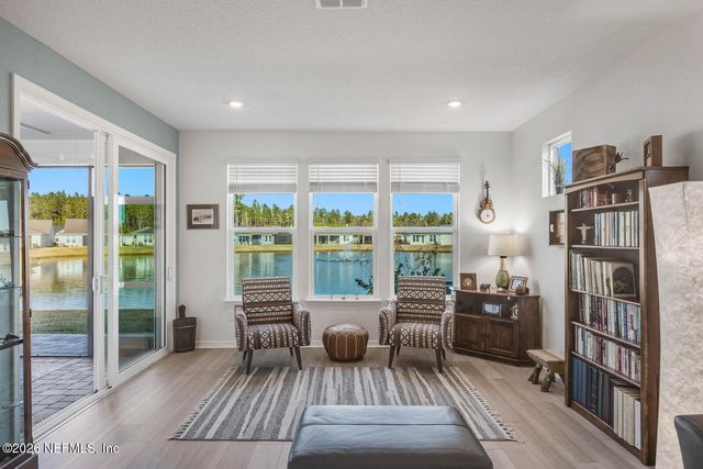 727 COOL BREEZE Way, Yulee, FL 32097