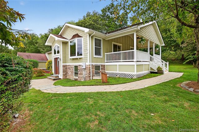 6 Marvelle Lane, Westtown, NY 10998