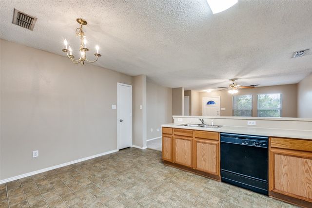 7940 Hidden Brook Drive, Fort Worth, TX 76120