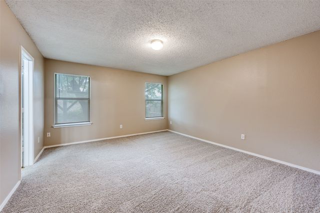 7940 Hidden Brook Drive, Fort Worth, TX 76120