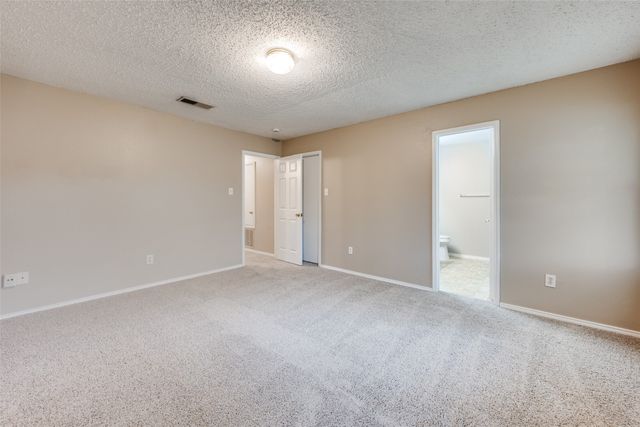 7940 Hidden Brook Drive, Fort Worth, TX 76120