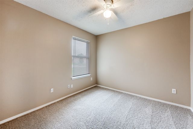 7940 Hidden Brook Drive, Fort Worth, TX 76120