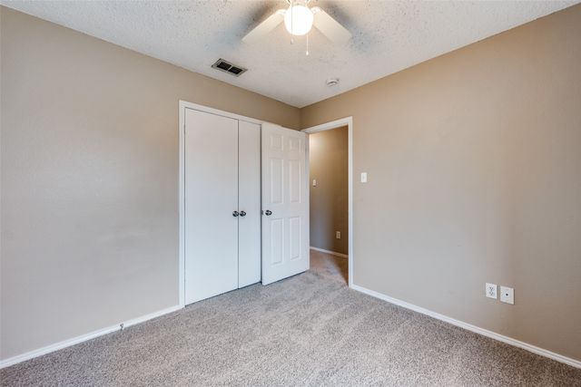 7940 Hidden Brook Drive, Fort Worth, TX 76120