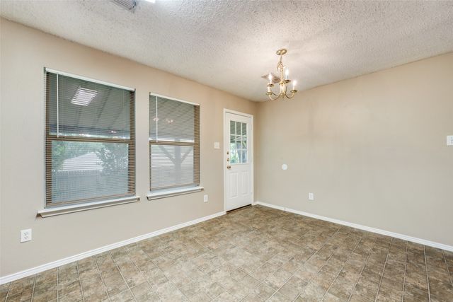 7940 Hidden Brook Drive, Fort Worth, TX 76120