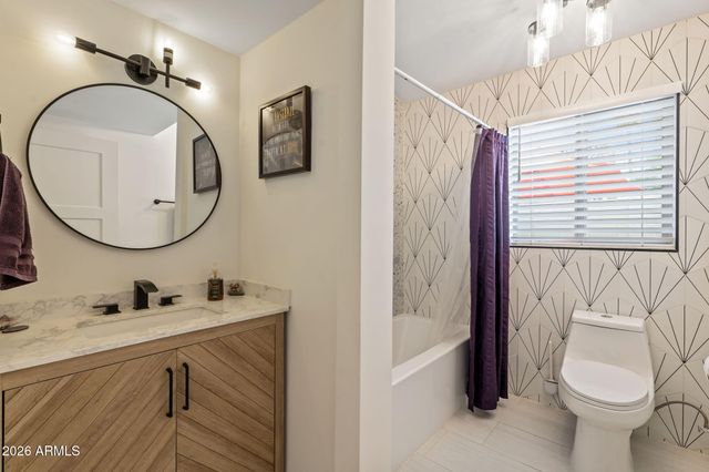 3901 N 19TH Street, Phoenix, AZ 85016