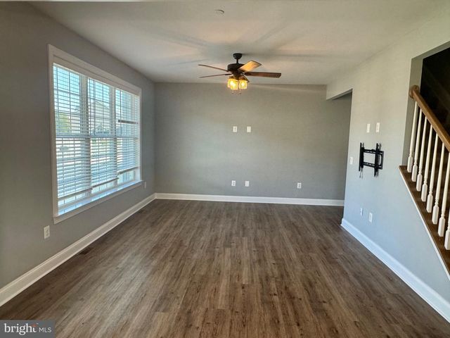 1005 CLOVER CIR, La Plata, MD 20646