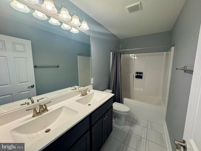 1005 CLOVER CIR, La Plata, MD 20646