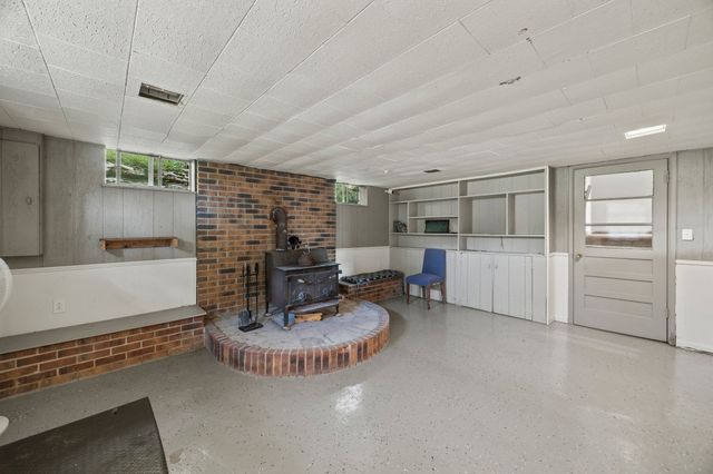 334 Wartrace Hwy, Pleasant Shade, TN 37145