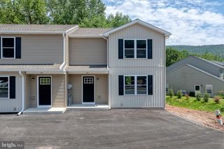 44 PETERSBURG LN, Duncannon, PA 17020
